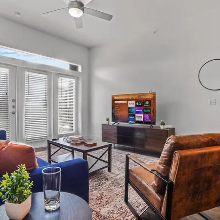 Ferienwohnung Luxurious New Unit 2Bd2Ba Pool, Golf Sim
